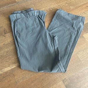GAP Fit Men's Gray Chinos